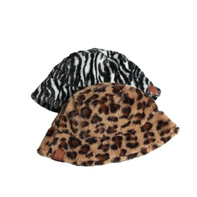 China 2021 Winter XL Unisex Woolen Fur Low Price Bulk Women's Hat Plush Design Plush Design Lamb Bucket Hat Verified Adult for sale