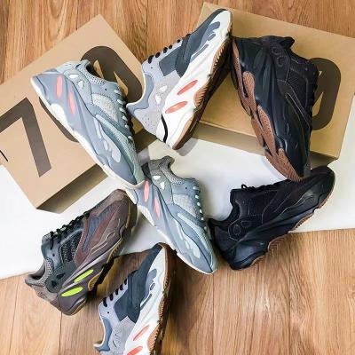 China Original high quality cushioning Yeezy 700 shoes women sneakers fashion to Yezzy 700 men running sports sneakers for sale