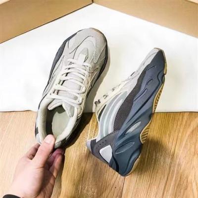 China Cushioning Latest Original Design High Quality Yeezy Shoes Men Fashion Yeezy 700 Sneakers Running Casual Sports Shoes for sale