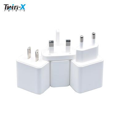 China Mobile Phone US Plug Type-C Wall Plug Phone Palladium White Standard Charger and USB-A Interface for sale