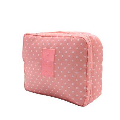 China Fashion Wholesale Good Quality Waterproof 20l Storage Bags Women Cosmetic Bag for sale