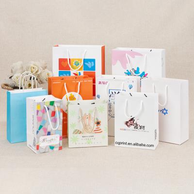 China Waterproof Manufacturers Customize All Kinds Of Material Gift Handbags With Good Printing Quality, Fast Delivery And More Favorable Price for sale