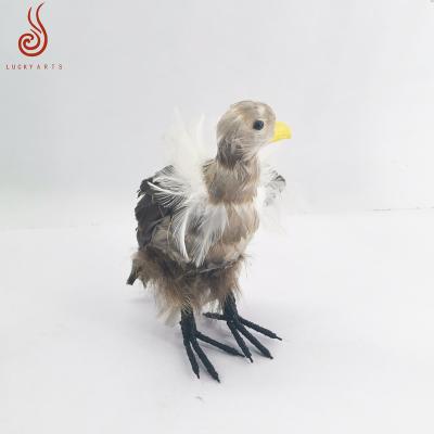 China Wholesale 2019 Children's Creative Design Gray Vivid Artificial Feather Bird White Vulture for Garden and Children's Toy for sale