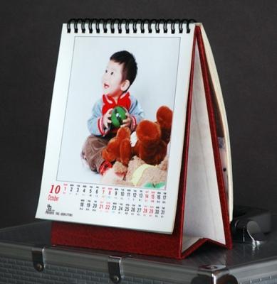 China factory wholesale custom high quality paper year calendar, kids pictures calendar, glossy paper calendar for sale