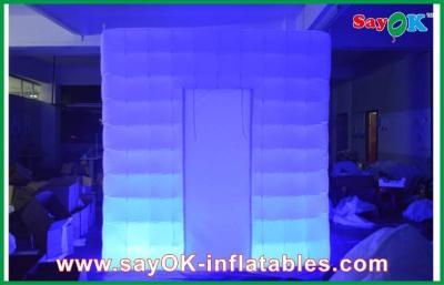 China Kleine Fotocabine 2.4m X 2.4m X 2.4m Opblaasbare Mobiele Photobooth met Geleide Verlichting Te koop