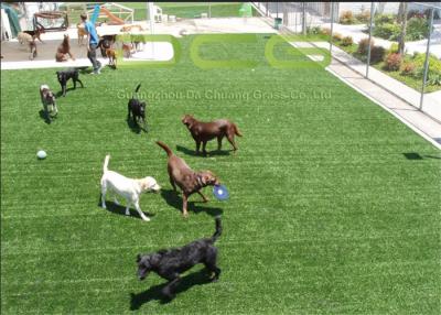 China Durable Custom Outdoor Artificial Grass For Pets , Dog Friendly Artificial Turf for sale