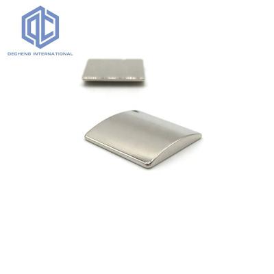 China Industrial Magnet Neodymium N35 Ni Suspension Arc Segment N35 Permanent Magnet Made From Iron Ore Powder for sale