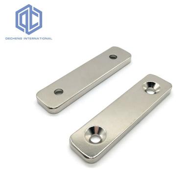 China Industrial Magnet High Performance N52 Rectangle Neodymium Magnet With Countersunk for sale