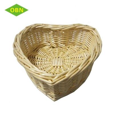 China Wholesale Customized Cheap Handwork Mini Storage Heart Shaped Wicker Baskets From Europe for sale