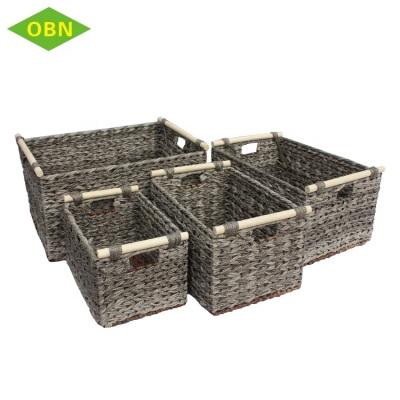 China Sustainable Wholesale PP Plastic Storage Basket With Wooden Handle for sale