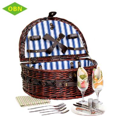 China Cheap Eco-friendly China Handwoven Antique Wicker Mini Oval Picnic Basket For 2 People for sale