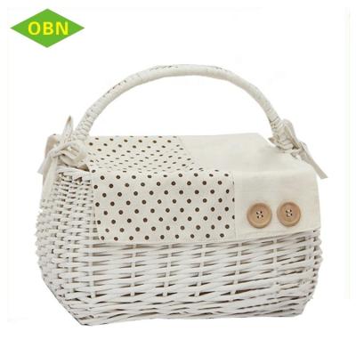 China Europe Classic Gift Basket Handle Picnic Wicker Wholesale Wicker Basket for sale