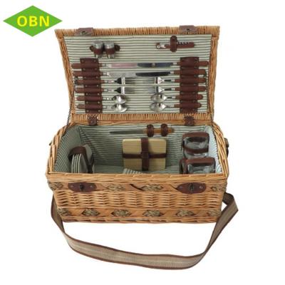 China Antique Cheap Wicker Luxury Set Storage Of Food Old Style Picnic Backpack Baskets for sale