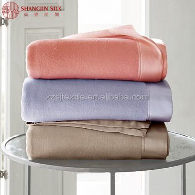 China Wholesale High Quality 100% PASSIONATE Double Bed Mink Blanket Mulberry Silk Blanket for sale