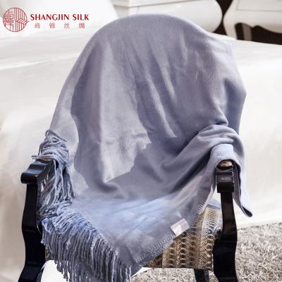 China Factory direct anti-pilling OEM/ODM 100% pure silk throw blanket with private label for sale