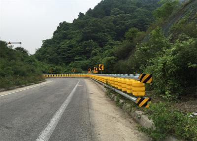 China Traffic Safety EVA Buckets Rotary Barrel Rolling Guardrail Barrier ISO CE Standard for sale