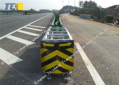 China Goedkope barrière crash cushion Highway Guardrail Crash cushion barrière voor de veiligheid op de snelweg Te koop