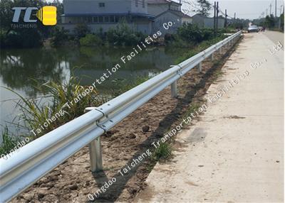 China Hot Sale Curved Guardrail Galvanized Steel W Beam Roadway Highway Crash Barriers for sale