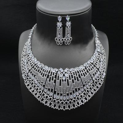 China Full of Diamond Noble Luxury Brilliant Wedding necklace set of 2022 high-end luxury jewelry fashion jewelry earrings set for sale