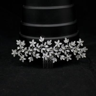 China Fashionable elegant temperament wedding dress hair accessories head pearl crystal women's headdress bride comb for sale