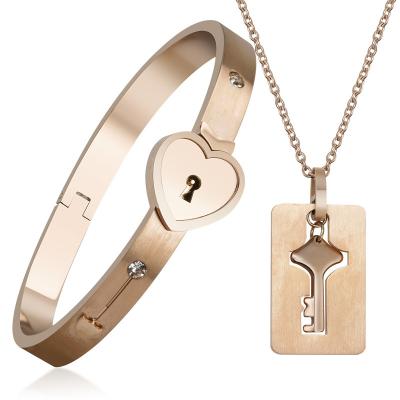 China 2021 FASHIONABLE Pendant Love Lovers Concentric Lock Set With Zircon Stainless Steel Necklace Bracelet for sale