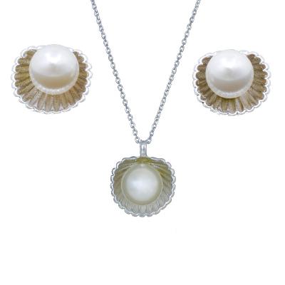 China FASHIONABLE 925 Sterling Silver Jewelry Necklace Set 925 Silver Pearl Earrings for sale