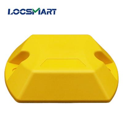 China Locsmart C3 ibeacons programables road stud ble outdoor beacon Bluetooth positioning and navigation beacon for sale