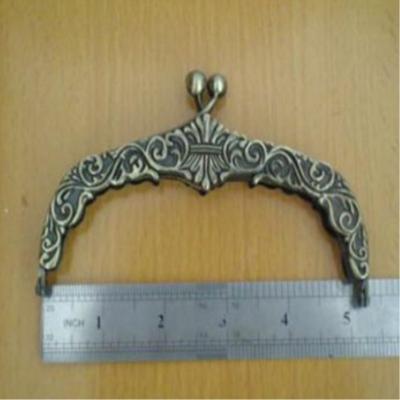 China Eco - Friendly Ornate Antique Metal Purse Frames Bag Accessories Vintage Purse Making Deliveries for sale