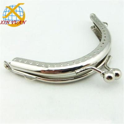 China Of purse.wallet nickel metal purse sight kiss lock metal clasp stitching sight 7.8*4.5cm for sale