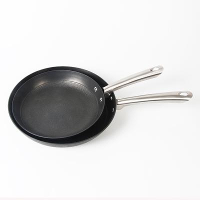 China Sustainable Non-Stick Fine Iron Frying Pan With Detachable Wooden Handle for sale