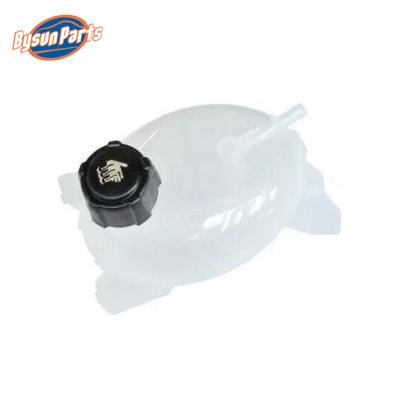 China Coolant Expansion Tank Radiator Water Tank 217107259R For Dacia Duster Logan II Sandero II 2012 - Standard for sale