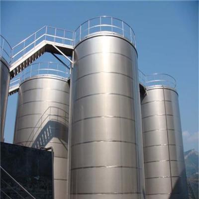 China Oil Storage Tank 10000 Liter Fuel Tank Stainless Steel Oil Hook Fuel Tank Stock Container for sale