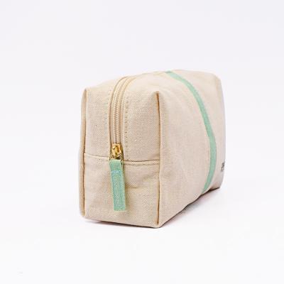 China Durable Eco Friendly 8 Oz Square Plastic Zipper Recycled Canvas Custom Cosmetic Bag for sale