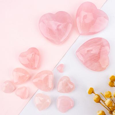 China Heart Shaped Quartz Crystals Crystal Gem Stone Love Tumbled Natural Rose Quartz Rose from Europe for sale