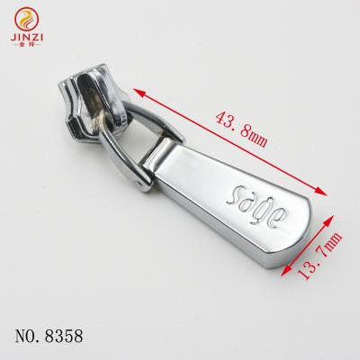 China Factory Wholesale Price Quality Guaranteed Quality Metal Bag Fitting Customize Zipper Pullers Engraved Logo Pullers For Lady Handbags for sale