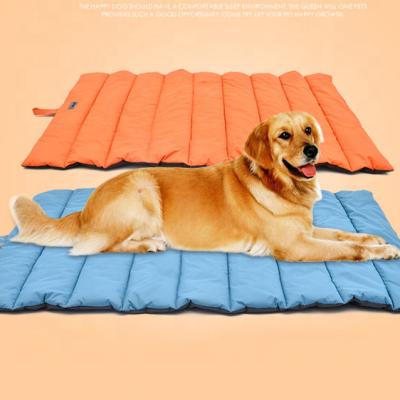 China 2020 New Viable Large Dog Bed Pet Travel Mat Factory Price Dog Bed Accessories Wholesale Washable Outdoor Waterproof Pet Accessories for sale