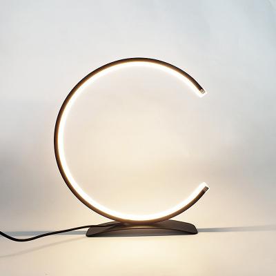 China Modern Design Modern Tube Shape Desk Light Silver Finish LED Chip Table Lamp Reading Lamp With Shape Plastic Cover for sale