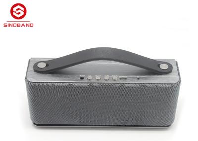 China Smartphone / Laptop Bluetooth Wireless Speakers with Leather Handle for sale