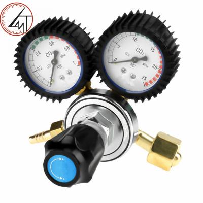 China Brass As Your Request Factory Direct Sale With Rubber Boot Pressure Gauge CO2 Gas Pressure Regulator for sale