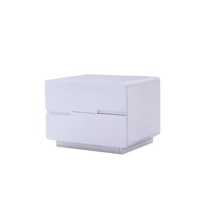 China Durable Modern 3 Drawer Nightstand Bedside Table Cordless Infill Furniture For Bedroom for sale