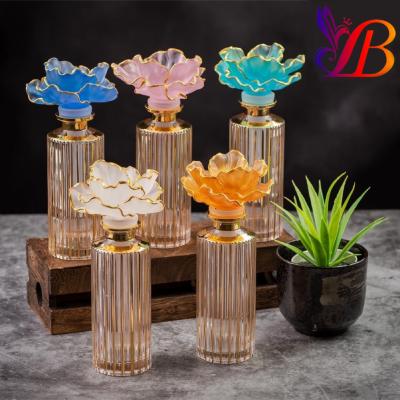 China Europe High Grade European Style Custom Personalized Crystal Glass Perfume Bottles For Hotel Or Home Office Wedding Decoration for sale