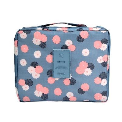 China Fashion Custom Multi Color Mini Portable Cosmetic Bag Custom Makeup Bag for sale