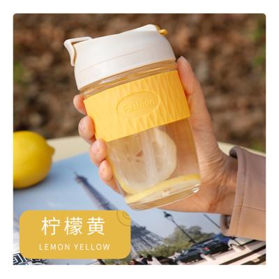 China Creative New CLASSIC Custom Logo 12oz 18oz Eco Silicone Reusable Glass Coffee Mug With Logo And Silicone Lid for sale