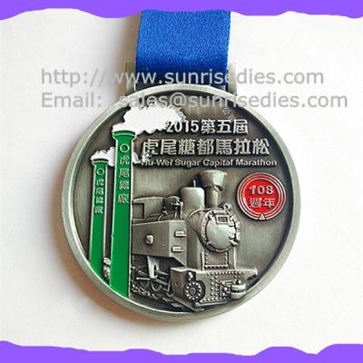 China Engraved color fill metal Marathon medals, China maker OEM engraved ribbon medals for sale