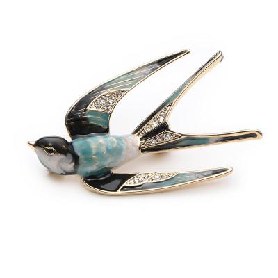 China Popular Wholesale Decoration Bird Alooly Martiral Brooch Pin Brooch Colorful Women Jewllery Party Gift For for sale