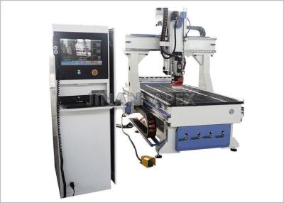 China 8 hulpmiddelen Lineaire ATC CNC Routermachines AC380V 9,0 KW voor Houten Meubilair Te koop