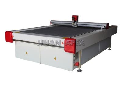 China Clothes Garment Leather Cnc Cutting Machine , High Performance Cnc Leather Cutter for sale