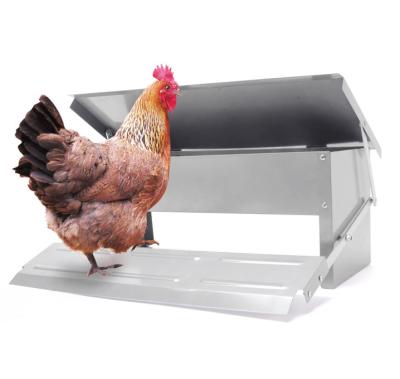 China Poultry Drinker Water CHICKEN STEP FEEDER / Automatic Chicken Feeder For Poultry Chickens for sale