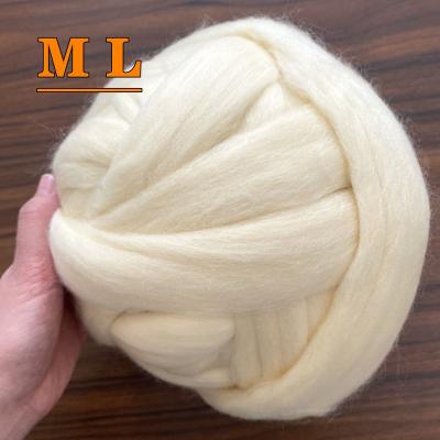 China Free Sample 100% Sustainable Australian Merino Chunky Yarn Top Chunky Yarn for sale