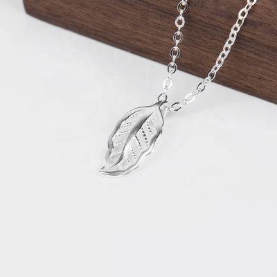 China New Arrival Environmental Friendly 925 Sterling Silver Jewelry Leaf Shape Pendant Necklace For Women for sale